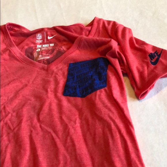 Nike Patriots Shirt - Picture 2 of 4